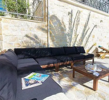 Kapetan Stan Sleeps 8 Pool Air Con Vila *