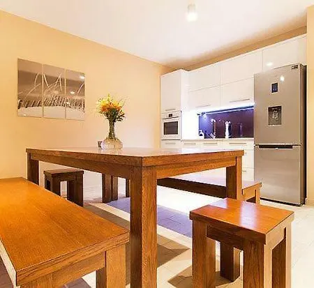 Kapetan Stan Sleeps 8 Pool Air Con Villa *